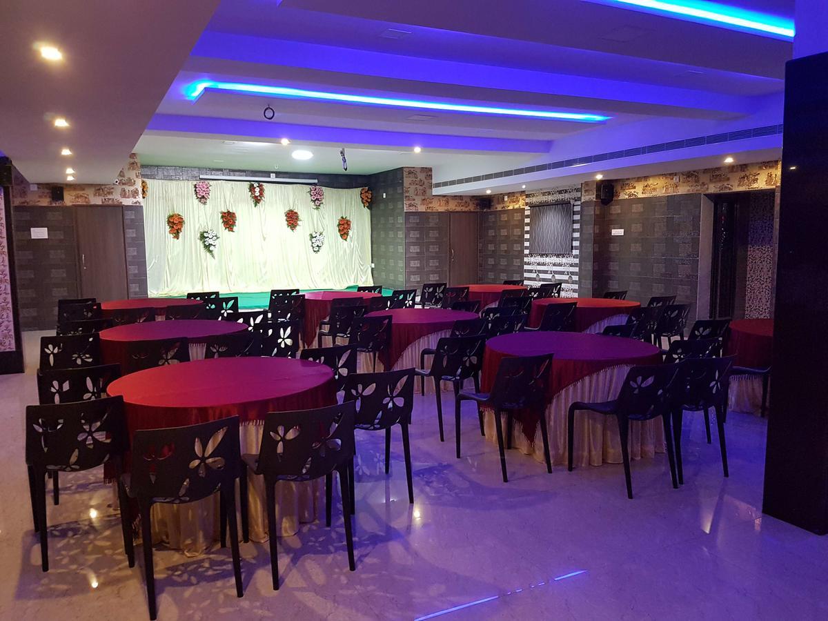 Venky'S Delight Rajahmundry Ngoại thất bức ảnh